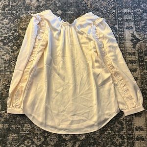 XS Jcrew Ivory Ruffle Blouse